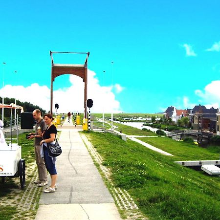 8 Pers House 'Capitein Theis' With Seaside In Front Of The Lauwersmeer Anjum エクステリア 写真