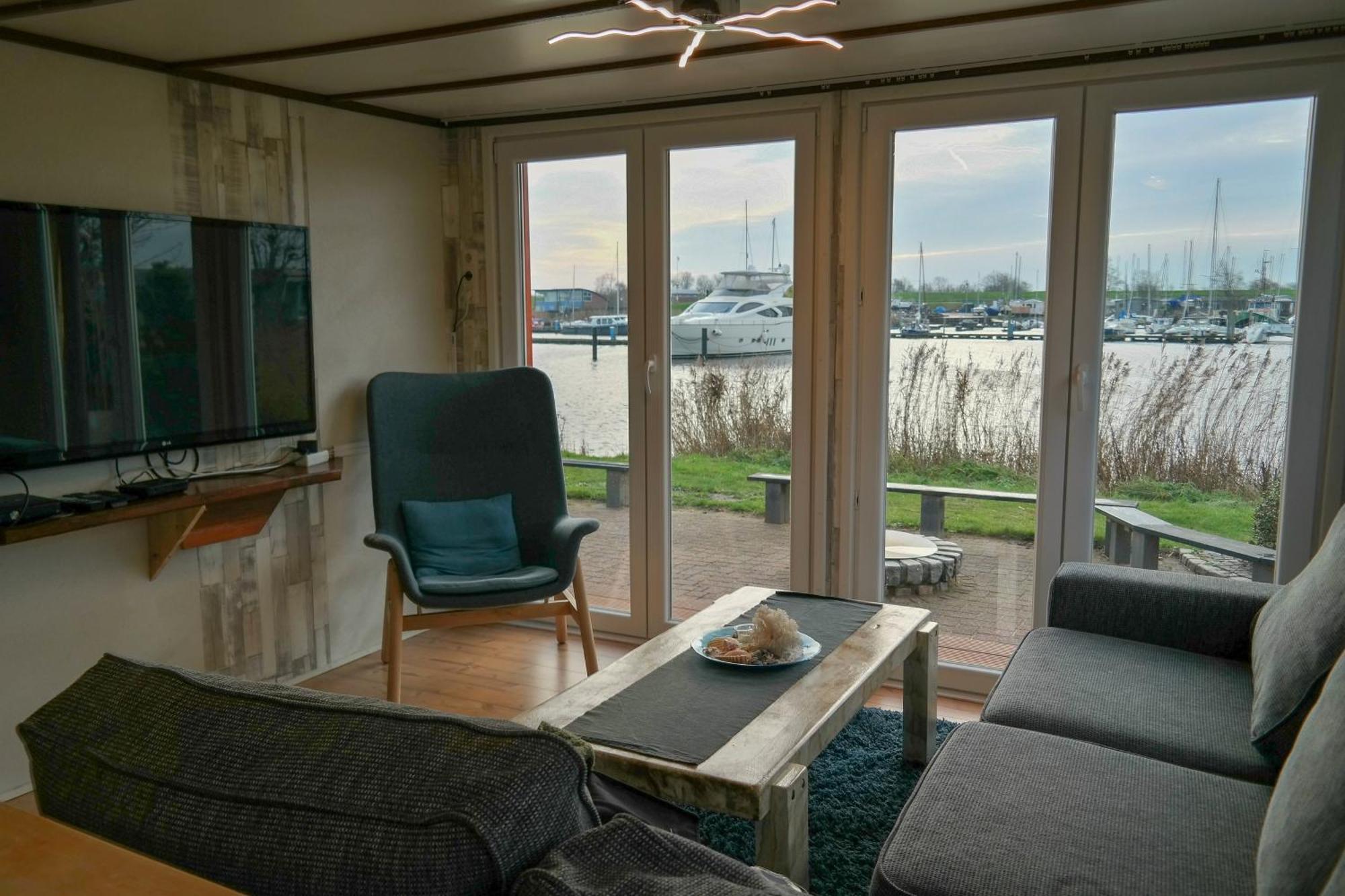 8 Pers House 'Capitein Theis' With Seaside In Front Of The Lauwersmeer Anjum エクステリア 写真