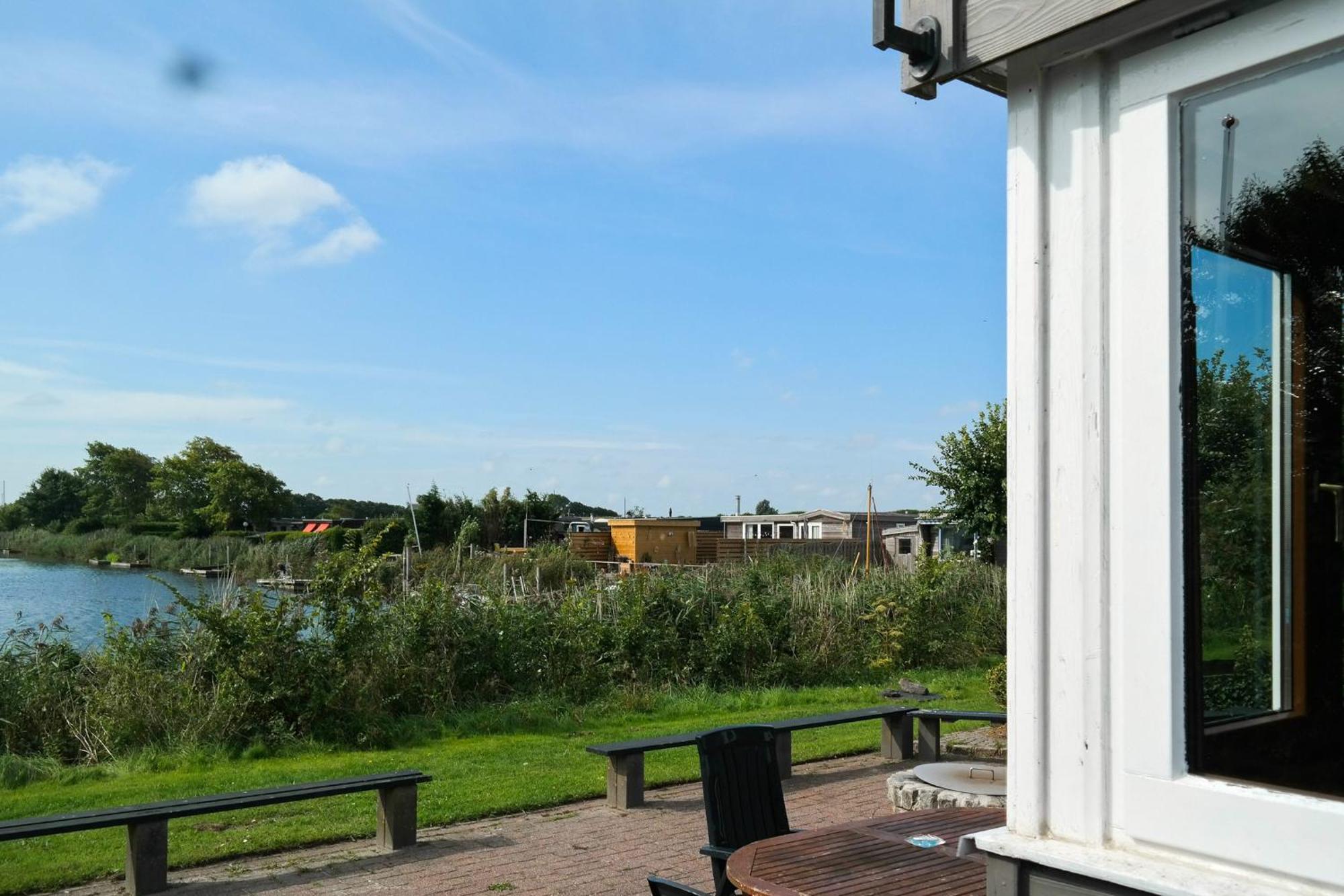 8 Pers House 'Capitein Theis' With Seaside In Front Of The Lauwersmeer Anjum エクステリア 写真